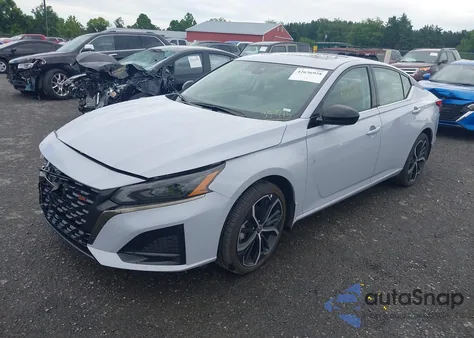 2025 Nissan Altima Sr Fwd из США, поврежденный, VIN 1N4BL4CV3SN357215